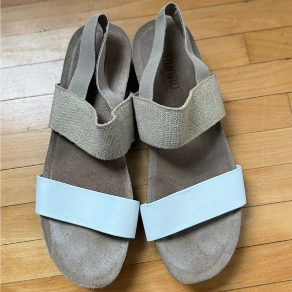 Munro Pisces Comfort Sandals Beige White Leather Women’s 10M Made in the USA - Picture 2 of 6